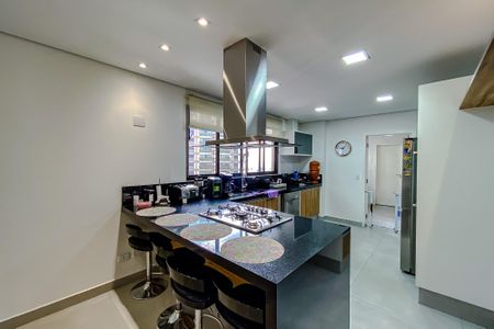 Apartamento à venda com 368m², 6 quartos e 4 vagasCozinha