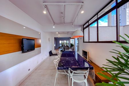 Apartamento à venda com 368m², 6 quartos e 4 vagasSala de Jantar