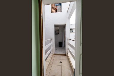 Casa à venda com 200m², 4 quartos e 1 vaga Casa à venda com 200m², 4 quartos e 1 vagaLavanderia - Casa 2