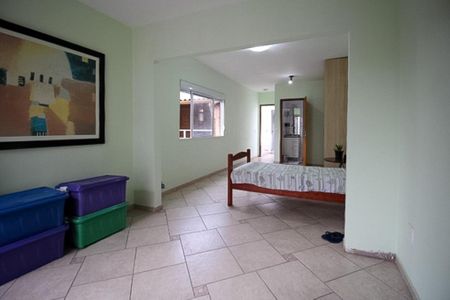 Casa à venda com 200m², 4 quartos e 1 vaga Casa à venda com 200m², 4 quartos e 1 vagaSuíte 2 - Casa 2