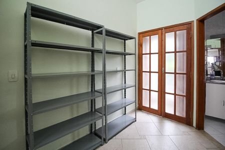 Casa à venda com 200m², 4 quartos e 1 vaga Casa à venda com 200m², 4 quartos e 1 vagaSuíte 1 - Casa 2