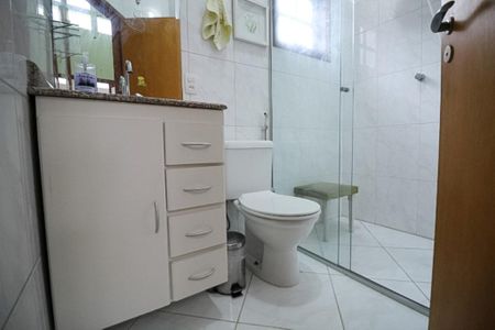 Casa à venda com 200m², 4 quartos e 1 vaga Casa à venda com 200m², 4 quartos e 1 vagaSuíte 1 - Banheiro - Casa 2