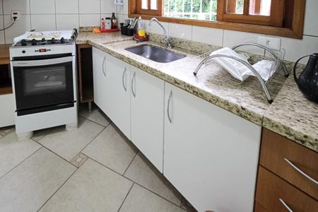 Casa à venda com 200m², 4 quartos e 1 vaga Casa à venda com 200m², 4 quartos e 1 vagaCozinha - Casa 2