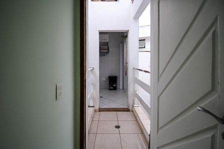 Casa à venda com 200m², 4 quartos e 1 vaga Casa à venda com 200m², 4 quartos e 1 vagaLavanderia - Casa 2