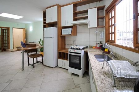 Casa à venda com 200m², 4 quartos e 1 vaga Casa à venda com 200m², 4 quartos e 1 vagaCozinha - Casa 2