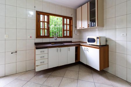 Casa à venda com 200m², 4 quartos e 1 vaga Casa à venda com 200m², 4 quartos e 1 vagaCozinha - Casa 1