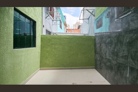 Casa para alugar com 77m², 2 quartos e 1 vaga Casa para alugar com 77m², 2 quartos e 1 vagaÁrea de Serviço