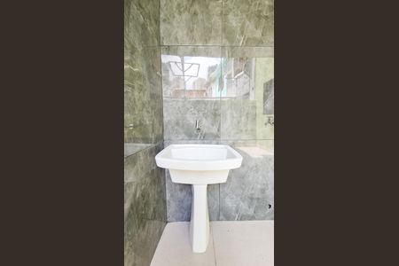 Casa para alugar com 77m², 2 quartos e 1 vaga Casa para alugar com 77m², 2 quartos e 1 vagaÁrea de Serviço