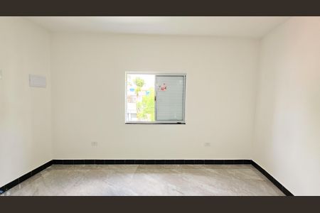 Casa para alugar com 77m², 2 quartos e 1 vaga Casa para alugar com 77m², 2 quartos e 1 vagaQuarto 1