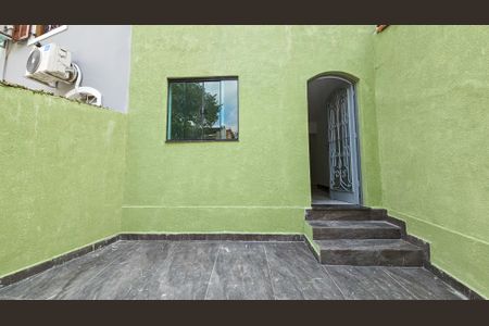 Casa para alugar com 77m², 2 quartos e 1 vaga Casa para alugar com 77m², 2 quartos e 1 vagaGaragem