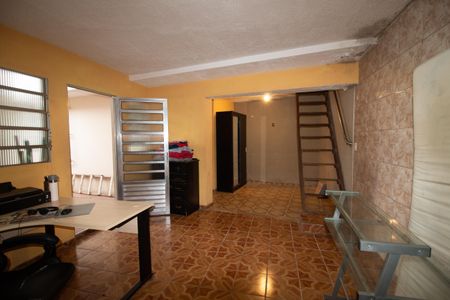 Casa à venda com 217m², 5 quartos e 2 vagasQuarto 3