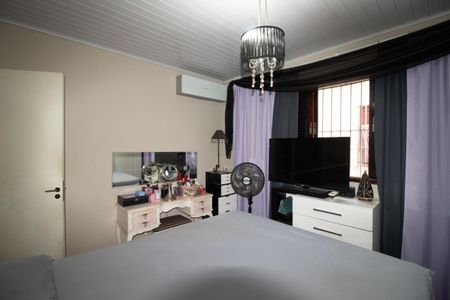 Casa à venda com 217m², 5 quartos e 2 vagasQuarto Casa 2