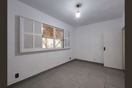 Casa à venda com 400m², 4 quartos e 5 vagasSuíte 1