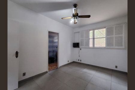 Casa à venda com 400m², 4 quartos e 5 vagasSuíte 2