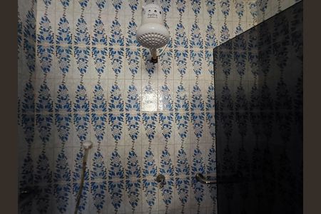 Casa à venda com 400m², 4 quartos e 5 vagasBanheiro da Suíte 2