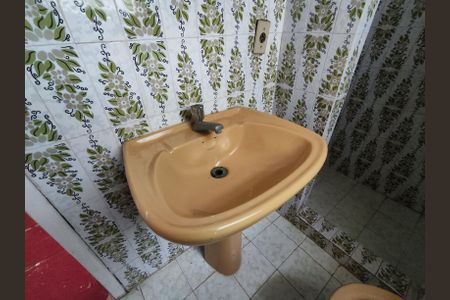 Casa à venda com 400m², 4 quartos e 5 vagasBanheiro de serviço