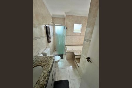 Banheiro 2 de casa à venda com 3 quartos, 350m² em Nova Petrópolis, São Bernardo do Campo