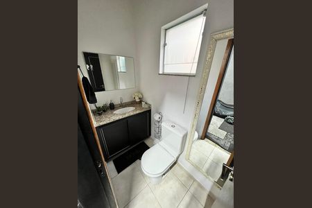 Banheiro 1 de casa à venda com 3 quartos, 350m² em Nova Petrópolis, São Bernardo do Campo