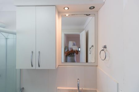 Casa de condomínio à venda com 108m², 3 quartos e 2 vagasBanheiro