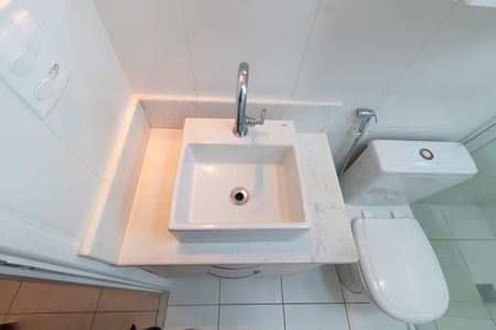 Casa de condomínio à venda com 108m², 3 quartos e 2 vagasBanheiro da Suíte