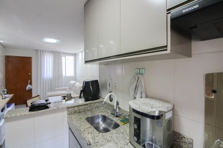 Apartamento à venda com 62m², 2 quartos e 1 vaga Apartamento à venda com 62m², 2 quartos e 1 vagaCozinha