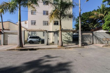 Apartamento à venda com 62m², 2 quartos e 1 vaga Apartamento à venda com 62m², 2 quartos e 1 vagaFachada