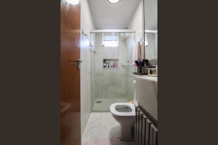 Apartamento à venda com 62m², 2 quartos e 1 vaga Apartamento à venda com 62m², 2 quartos e 1 vagaBanheiro Social