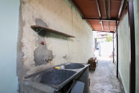 Casa para alugar com 70m², 2 quartos e 1 vaga Casa para alugar com 70m², 2 quartos e 1 vagaÁrea de Serviço