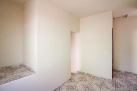 Casa para alugar com 70m², 2 quartos e 1 vaga Casa para alugar com 70m², 2 quartos e 1 vagaSala