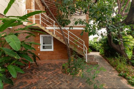 Casa à venda com 170m², 1 quarto e 6 vagasÁrea comum