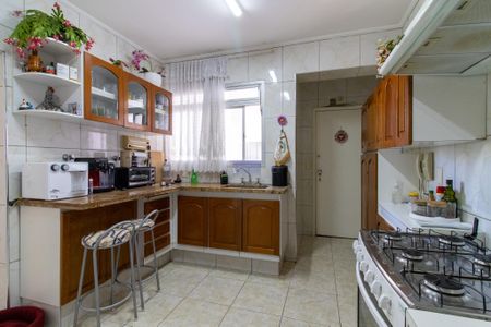 Apartamento à venda com 156m², 3 quartos e 2 vagas Apartamento à venda com 156m², 3 quartos e 2 vagasCozinha