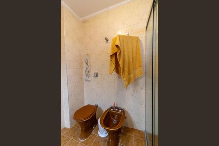 Apartamento à venda com 156m², 3 quartos e 2 vagas Apartamento à venda com 156m², 3 quartos e 2 vagasSuíte Banheiro