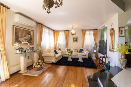 Apartamento à venda com 156m², 3 quartos e 2 vagas Apartamento à venda com 156m², 3 quartos e 2 vagasSala