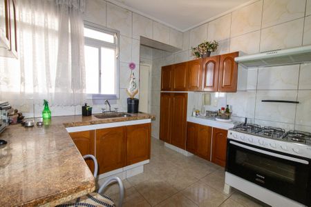 Apartamento à venda com 156m², 3 quartos e 2 vagas Apartamento à venda com 156m², 3 quartos e 2 vagasCozinha