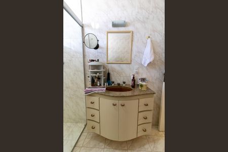 Apartamento à venda com 156m², 3 quartos e 2 vagas Apartamento à venda com 156m², 3 quartos e 2 vagasBanheiro social