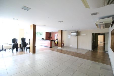 Apartamento à venda com 69m², 2 quartos e sem vagaÁrea comum - Salão de festas