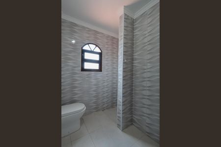 Casa à venda com 500m², 3 quartos e 4 vagasCasa 1 - Banheiro 1