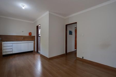 Casa à venda com 500m², 3 quartos e 4 vagasCasa 1 - Cozinha