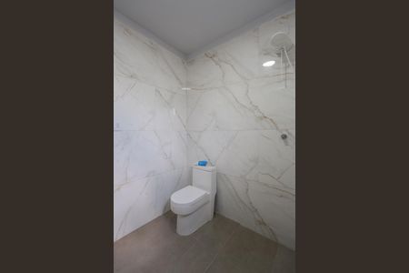 Casa à venda com 500m², 3 quartos e 4 vagasCasa 2 - Banheiro