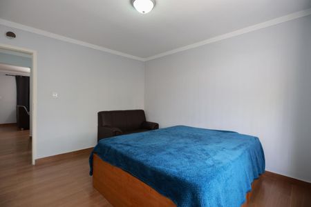 Casa à venda com 500m², 3 quartos e 4 vagasCasa 2 - Quarto