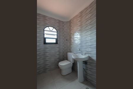 Casa à venda com 500m², 3 quartos e 4 vagasCasa 1 - Banheiro 2