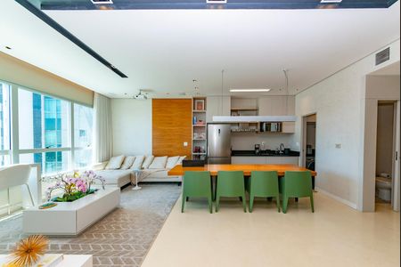 Apartamento à venda com 76m², 1 quarto e 1 vagaSala