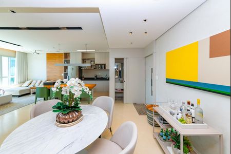 Apartamento à venda com 76m², 1 quarto e 1 vagaSala