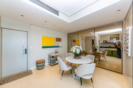 Apartamento à venda com 76m², 1 quarto e 1 vagaSala