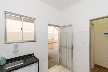 Casa para alugar com 40m², 1 quarto e sem vaga Casa para alugar com 40m², 1 quarto e sem vagaCozinha
