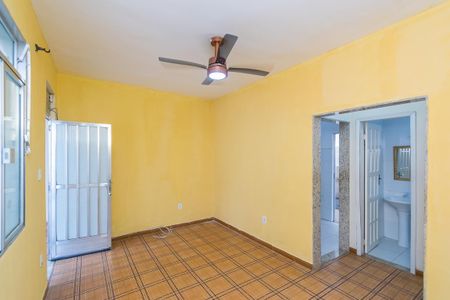 Casa para alugar com 40m², 1 quarto e sem vaga Casa para alugar com 40m², 1 quarto e sem vagaSala