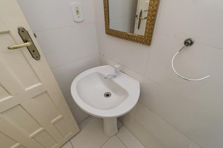 Casa para alugar com 40m², 1 quarto e sem vaga Casa para alugar com 40m², 1 quarto e sem vagaBanheiro