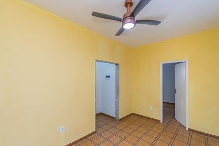 Casa para alugar com 40m², 1 quarto e sem vaga Casa para alugar com 40m², 1 quarto e sem vagaSala