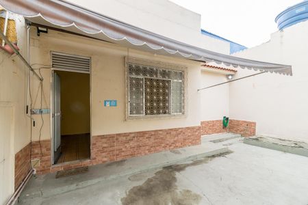 Casa para alugar com 40m², 1 quarto e sem vaga Casa para alugar com 40m², 1 quarto e sem vagaVaranda