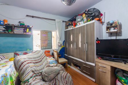 Casa à venda com 215m², 4 quartos e 2 vagas Casa à venda com 215m², 4 quartos e 2 vagasQuarto 4